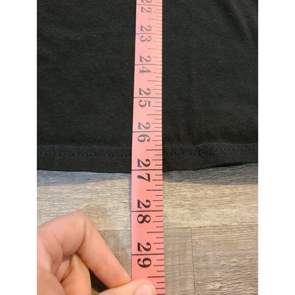 District large women's black Christmas tee - Picture 7 of 7